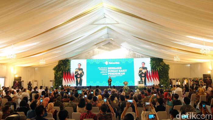 Presiden Joko Widodo meluncurkan Program Pendidikan Dokter Spesialis Berbasis Rumah Sakit Pendidikan sebagai Penyelenggara Utama atau Hospital Based (PPDS RSPPU).