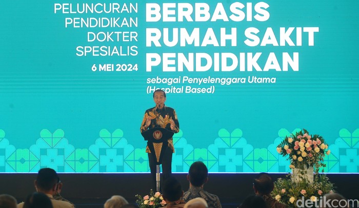 Jokowi Harap PPDS Hospital Based Cetak Dokter Spesialis Standar Internasional