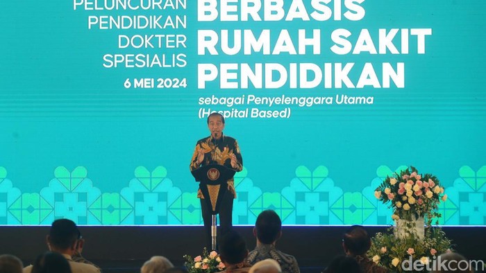 Jokowi Minta Pemerintahan Presiden Baru Distribusikan Alkes Merata di Daerah
