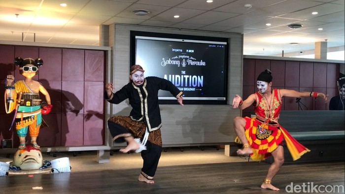 Jumpa pers pagelaran Sabang Merauke The Indonesian Broadway hari ini. Jumpa pers pagelaran Sabang Merauke The Indonesian Broadway hari ini.