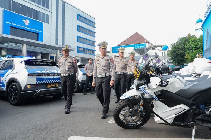 Kakorlantas Polri, Irjen Aan Suhanan dan jajarannya. (Istimewa)
