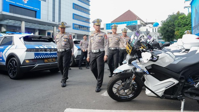 Kakorlantas Polri, Irjen Aan Suhanan dan jajarannya. (Istimewa)
