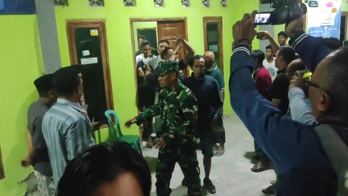 Maling dikepung massa di Lamongan