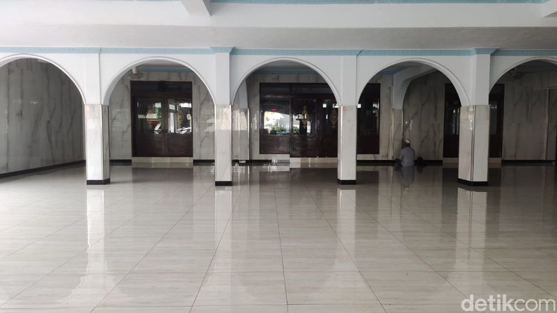 Masjid Jami Al Khairaat Condet
