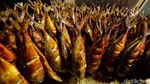 Melihat Pengolahan Ikan Asap di Sentra Ikan Bulak Surabaya