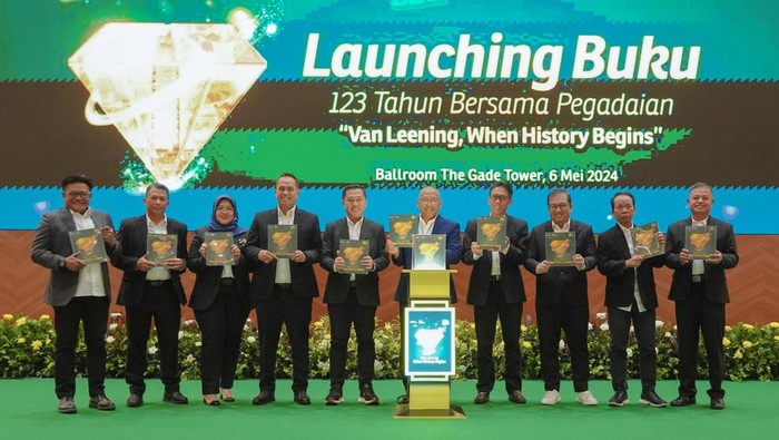 Pegadaian luncurkan buku sejarah