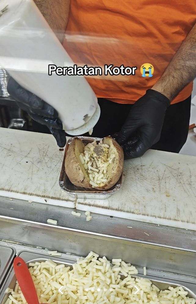 Penjual Kentang Panggang Dikritik Jorok, Langsung Bertindak Begini