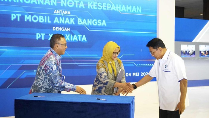 XL Axiata berkomitmen mendukung pengembangan industri mobil listrik Mobil Anak Bangsa lewat penyediaan layanan ICT agar tumbuh dan berkembang pesat.