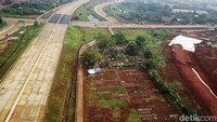 Tempat pemakaman umum ini berada di samping gerbang tol Setu Utara 2, Desa Gandamekar, Cikarang Barat, Kabupaten Bekasi, Jawa Barat.