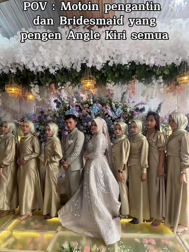 POV ketika pengantin dan para bridesmaid ingin foto dari sisi sebelah kiri bikin ngakak. Video tersebut langsung viral di TikTok