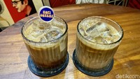 Menu Kopi Cokelat (Rp 25.000) juga favorit. Teksturnya creamy dan seimbang antara cokelat dan rasa kopinya. Foto: detikcom/Riska Fitria