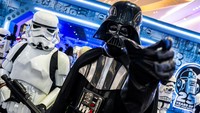 Hari Star Wars adalah hari peringatan informal yang diperingati setiap tahun pada tanggal 4 Mei untuk merayakan waralaba media Star Wars George Lucas.  
