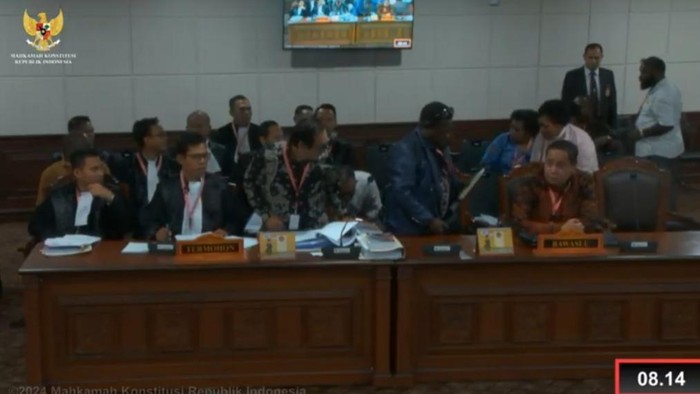 Sidang Sengketa Pileg, Hakim MK Tegur Bawaslu Papua datang Terlambat (Belia-detikcom)
