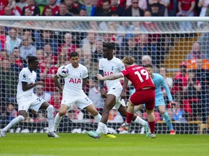 Tottenham Dihajar di Sana-Sini