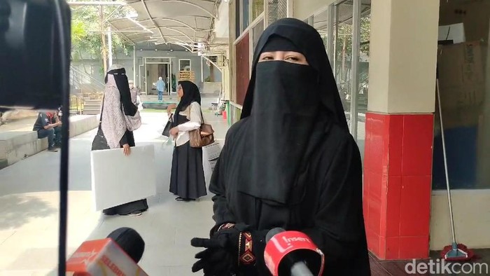 Umi Pipik saat ditemui di kawasan Transmedia.