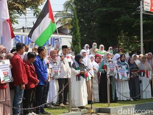 Civitas Akademika UMMI Sukabumi Unjuk Rasa Perangi Kezaliman Israel