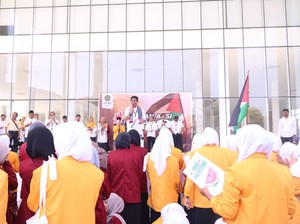 Mahasiswa-Rektor Universitas Muhammadiyah Kudus Orasi Dukung Palestina Merdeka