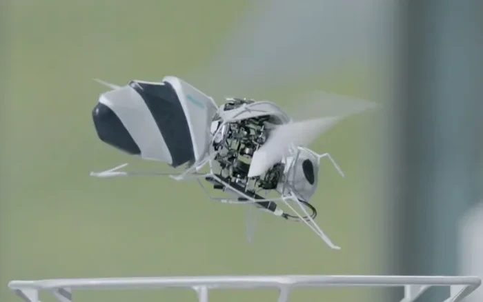 BionicBee