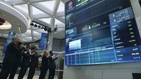 Richard Kartawijaya, Direktur Utama PT Remala Abadi Tbk hadir secara langsung melihat prosesi tekan bel tanda dimulainya ‘DATA’ melantai di bursa. Langkah IPO DATA ini merupakan pencapaian yang sangat luar biasa dalam perjalanan perseroan. Bahkan IPO DATA ini melebihi ekspektasi yang telah direncanakan sebelumnya.