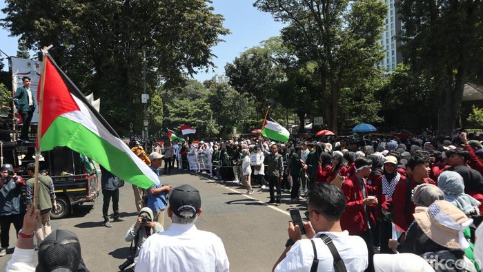 Demo pro Palestina di Bandung.