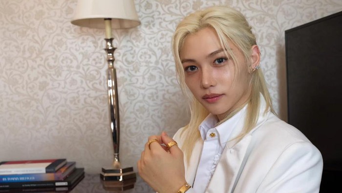 Felix Stray Kids menghadiri peragaan busana Tommy Hilfiger