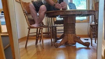 Mungkin bisa naik kursi... Foto: Sadanduseless