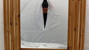 Dari sela-sela sobekan boleh... Foto: Sadanduseless