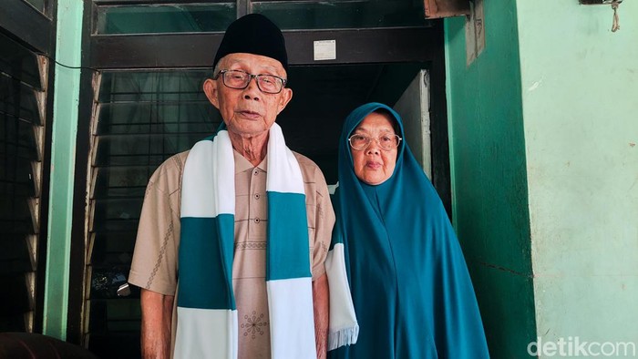 Iman Rakiman dan Ai Carsih, Calhaj Tertua Asal KBB