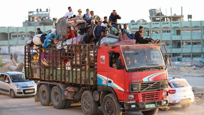 Israel Paksa Warga Rafah Mengungsi