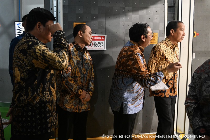 Presiden Joko Widodo (Jokowi) meresmikan Balai Besar Pengujian Perangkat Telekomunikasi (BBPPT)/Indonesia Digital Test House (IDTH) di Tapos, Depok, Jawa Barat, Selasa (7/5/2024).