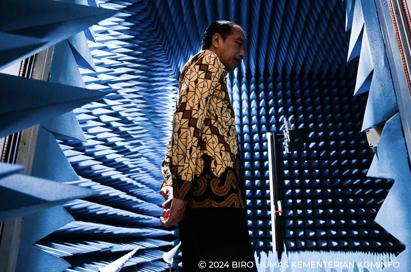 Presiden Joko Widodo (Jokowi) meresmikan Balai Besar Pengujian Perangkat Telekomunikasi (BBPPT)/Indonesia Digital Test House (IDTH) di Tapos, Depok, Jawa Barat, Selasa (7/5/2024).