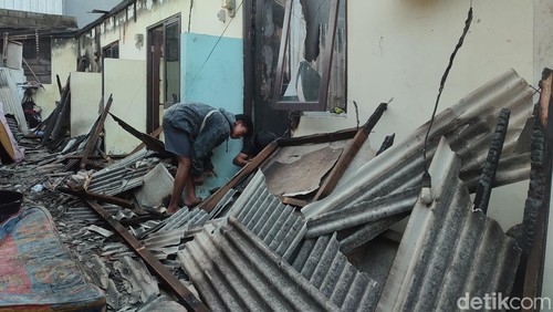 Kondisi kos-kosan yang terbakar, Selasa (7/5/2024).