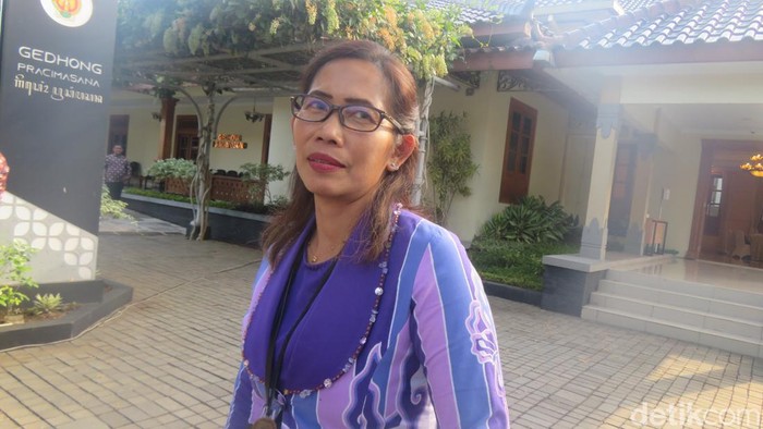 Kepala Dinas PUP ESDM DIY, Anna Rina Herbranti saat ditemui di Kompleks Kantor Gubernur DIY, Jogja, Selasa (7/5/2024).
