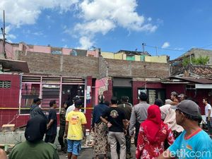 Tragedi Tukang Tewas Tertimpa Puing Saat Bongkar Rumah di Patehan