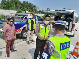 Polisi: Korban Tergeletak di Tol Cijago Petugas Kebersihan, Kondisi Meninggal