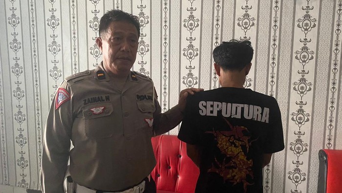Polisi menangkap pelaku tabrak lari di Kendari.