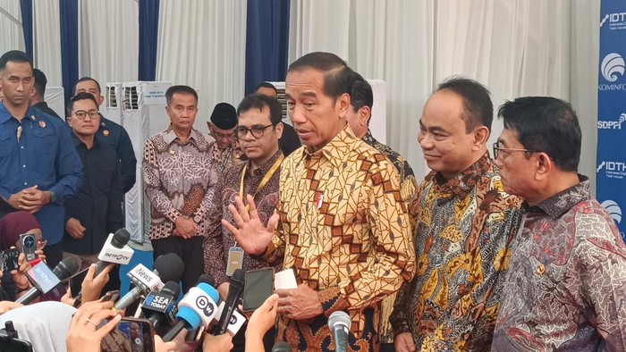 Jokowi soal Isu Tambah Kementerian: Tanyakan Presiden Terpilih