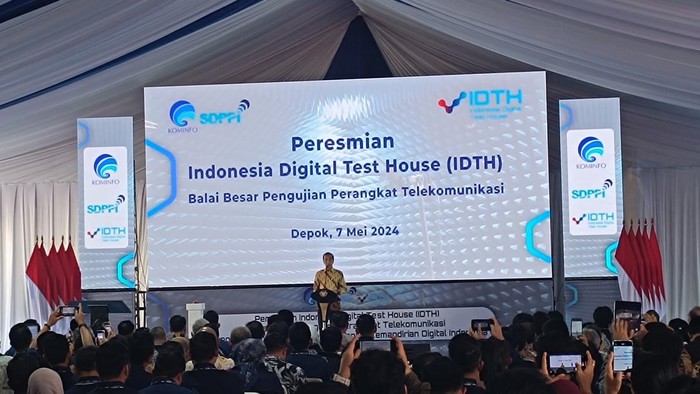 Jokowi: Teknologi-Komunikasi Didominasi Impor, Desifit Dagang Rp 30 T