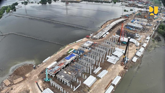 Proyek tol Semarang Demak
