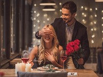 Restoran Ini Bikin Profil Palsu di Situs Kencan Online untuk Tarik Pengunjung