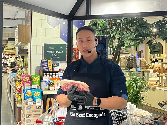 Seru! Masak Rendang dan Steak Wagyu Australia Bareng Chef Yuda Bustara Seru! Masak Rendang dan Steak Wagyu Australia Bareng Chef Yuda Bustara