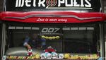 Pesona Sopir Bus Wanita Liena Ozora