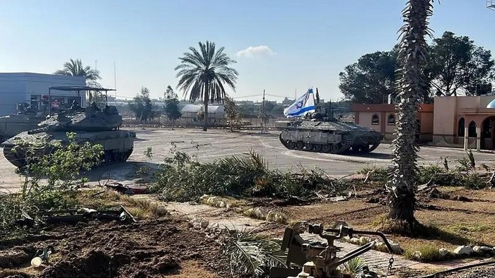 Tank-tank Israel Kepung Sebagian Wilayah Rafah!
