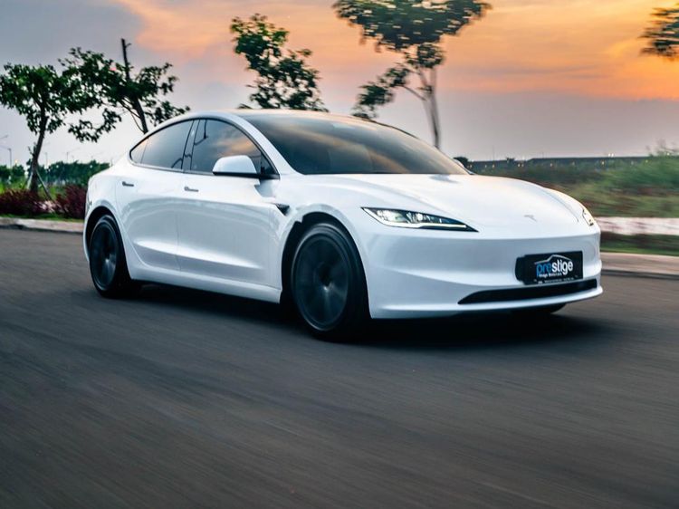 Dijual Rp 1,55 M, Ini Penampakan Tesla Model 3 Highland di Indonesia