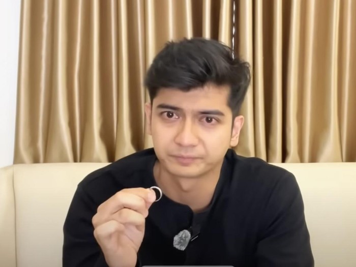 klarifikasi Teuku Ryan soal rumah tangganya dengan Ria Ricis.