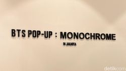 Foto Setiap Sudut BTS POP-UP: MONOCHROME IN JAKARTA! Foto Setiap Sudut BTS POP-UP: MONOCHROME IN JAKARTA!