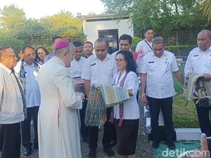 Jelang Penahbisan Uskup Agung, Dubes Vatikan Kunjungi Kupang