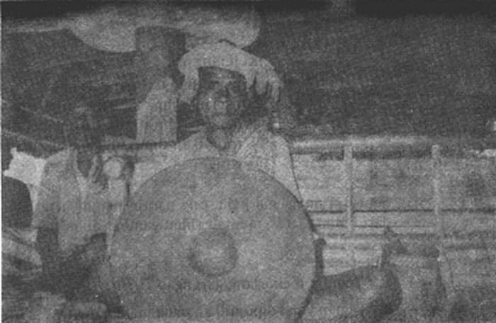 Gong Elkoil Od. (Dok Departemen Pendidikan Dan Kebudayaan Proyek Inventarisi Dan Dokumentasi Kebudayaan Daerah)