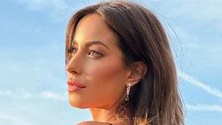 Potret Ines de Ramon, Makin Lengket dengan Brad Pitt