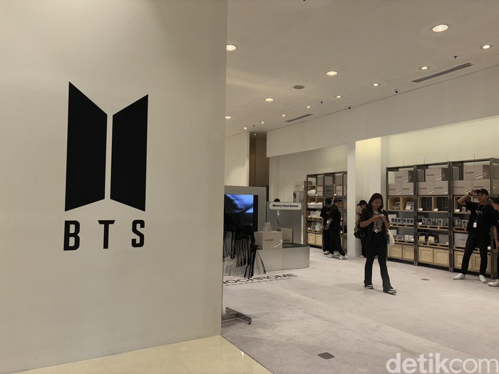 Intip BTS POP UP MONOCHROME di Jakarta, Penuh Spot Aesthetic